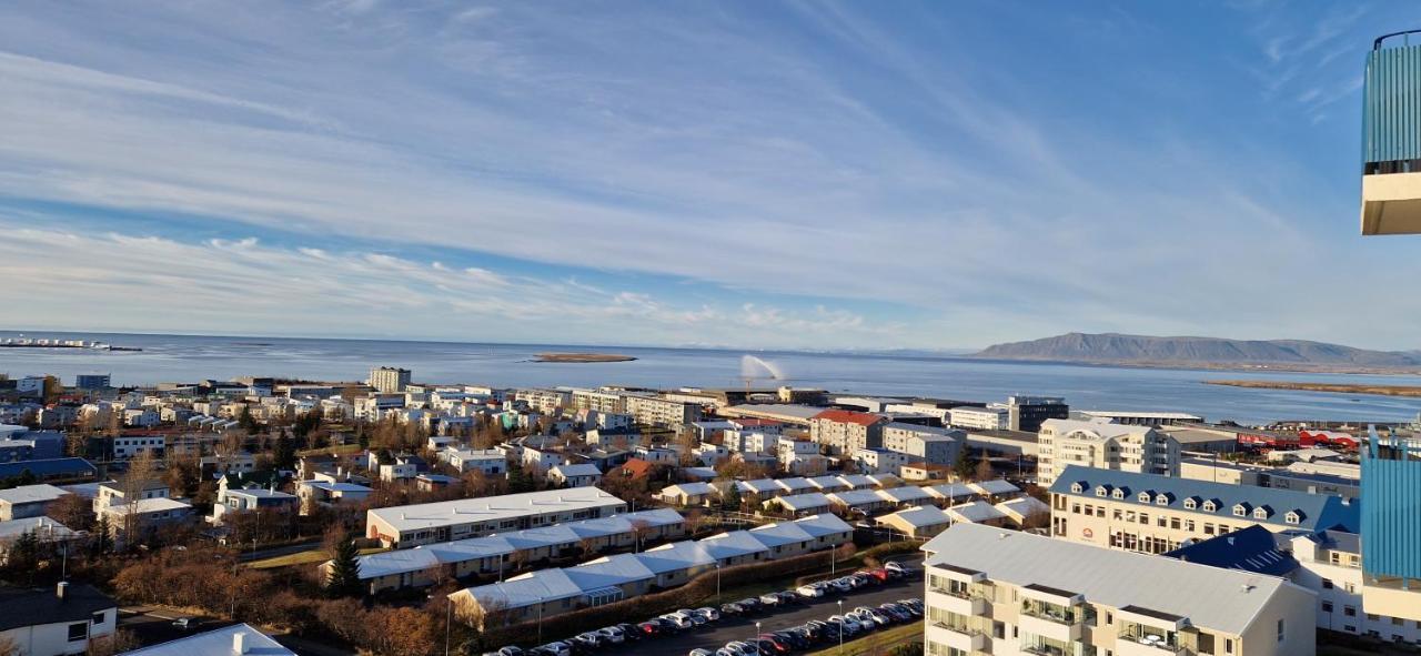 Panoramic Studio Apartment With Stunning View - Free Parking Ρέυκιαβικ Εξωτερικό φωτογραφία